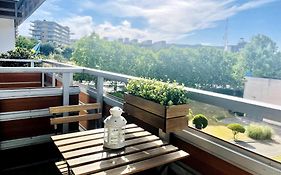Airport Expo Apartment